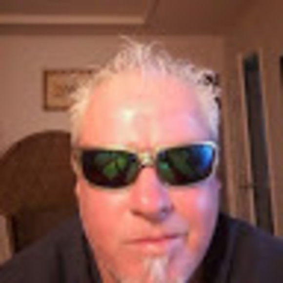 Meet your Posher, Louis - Picture 1 of 1